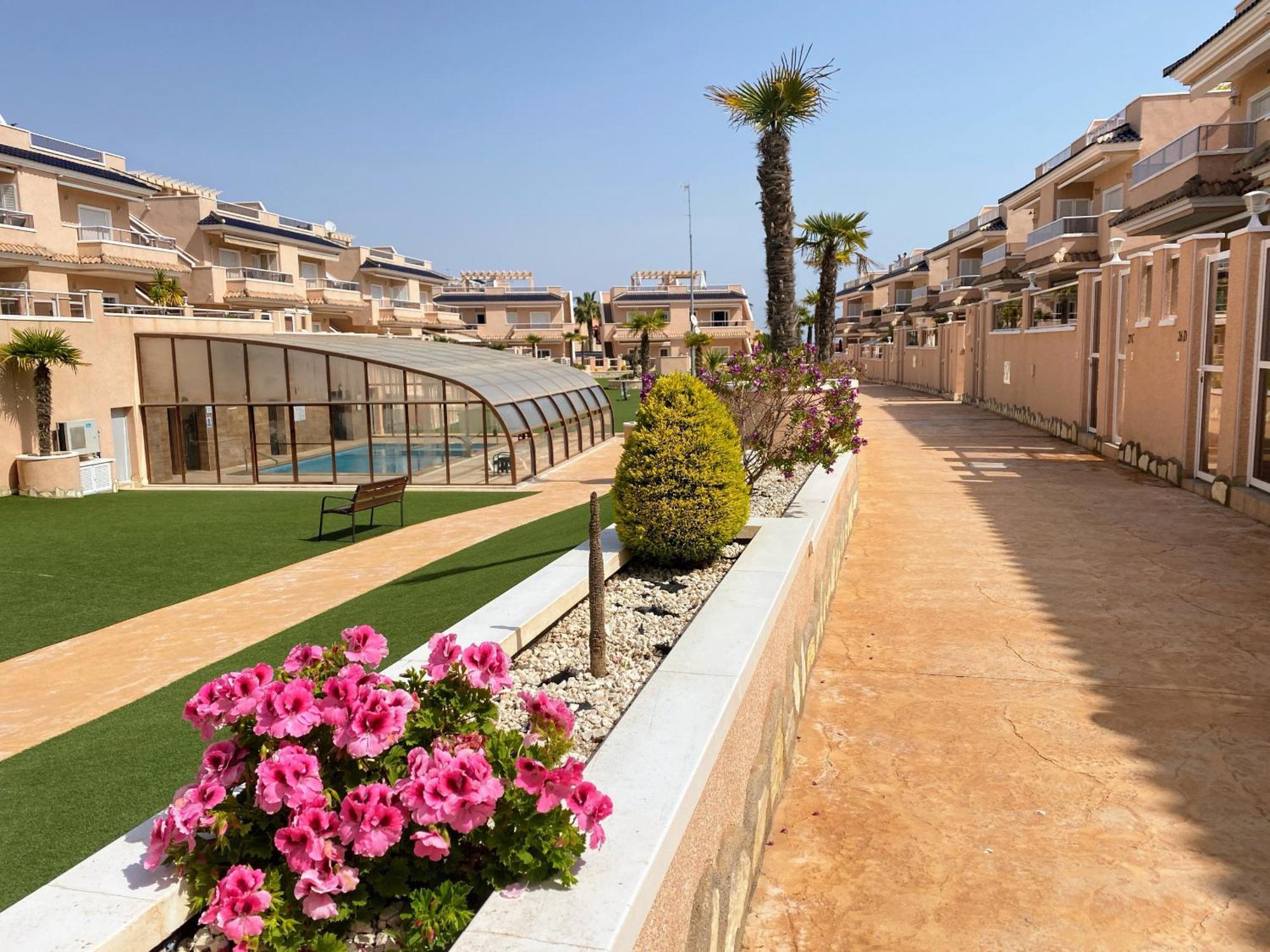 Apartments Punta Prima Indoor & Outdoor Pool Τορεβιέχα Εξωτερικό φωτογραφία